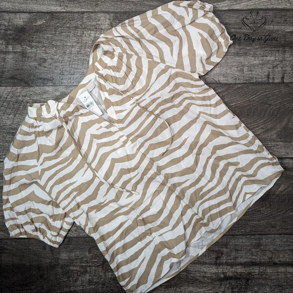 Loft V Neck Short Sleeve Top Size M